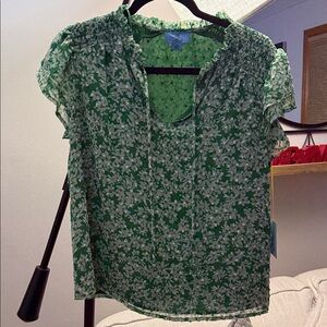CeCe Green and White Floral Blouse